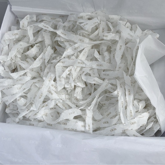 Dior Gift Box - Picture 7 of 7